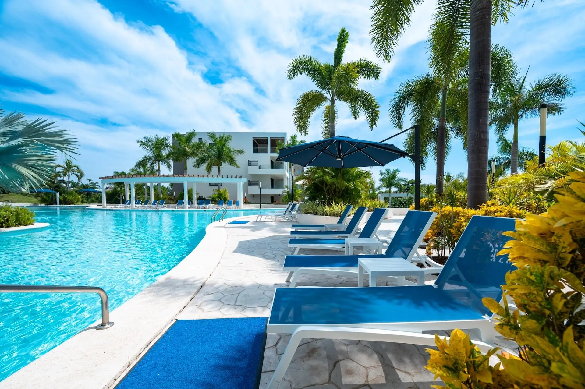 Gallery Quadrant Luxury Ocean Living